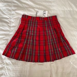 Vibrant and cute Zara kids plaid skirt. #zara